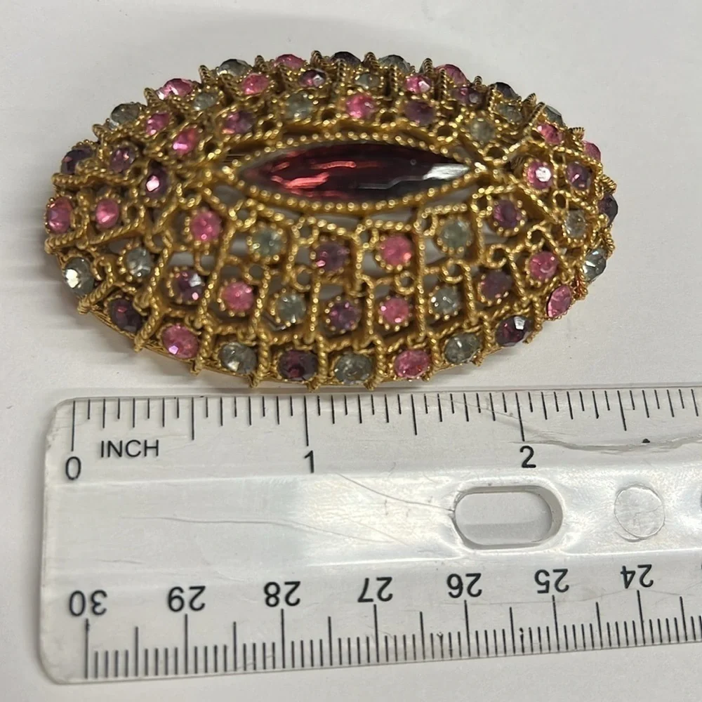Vintage Art Deco Oval Deep Stone Cluster Pin Brooch